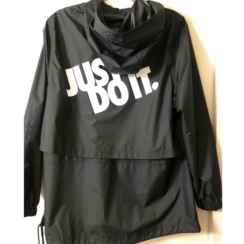 NIKE windbreaker jacket